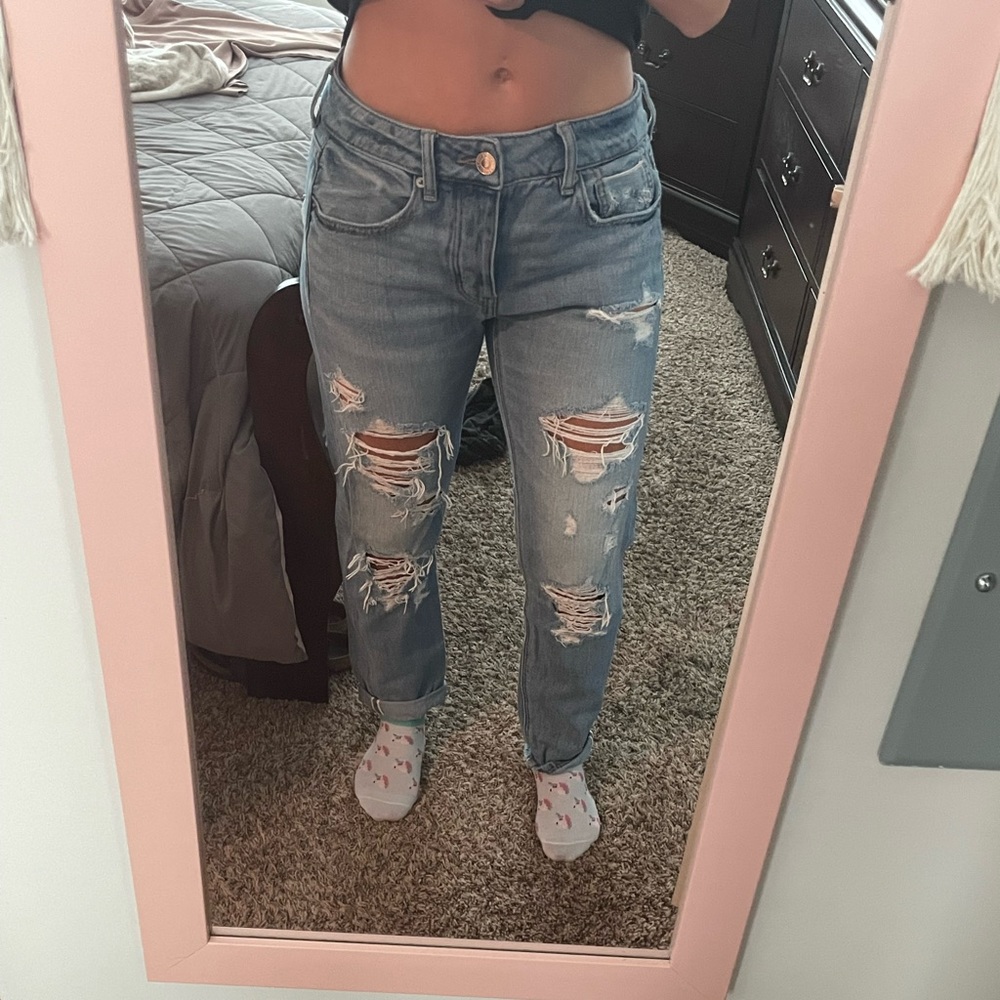 American Eagle Tomgirl Jeans Size 2